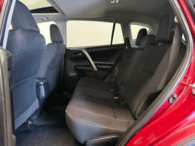 Toyota RAV4 XLE FWD 2018