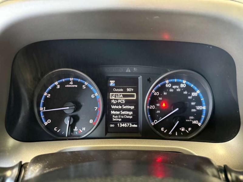 Toyota RAV4 XLE FWD 2018