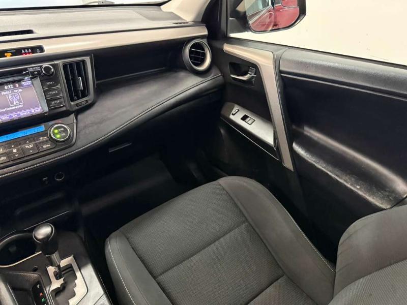 Toyota RAV4 XLE FWD 2018