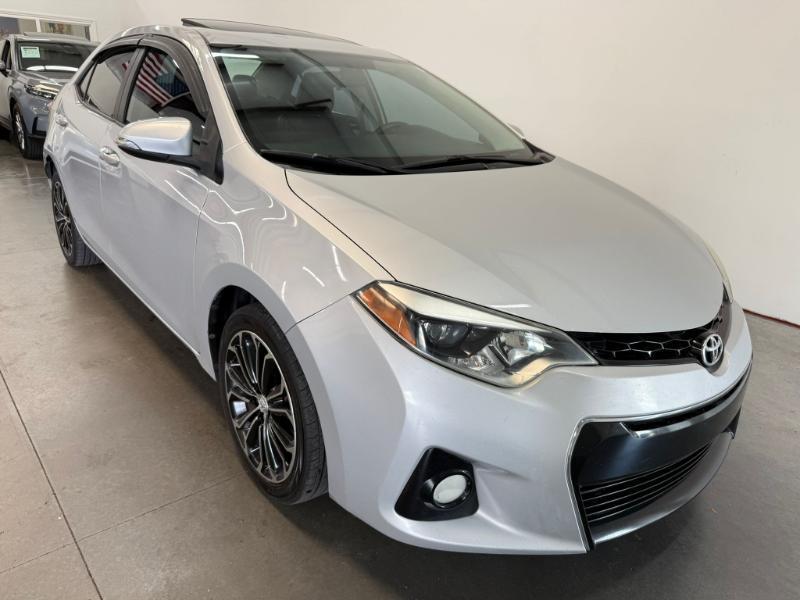 Toyota Corolla  2015