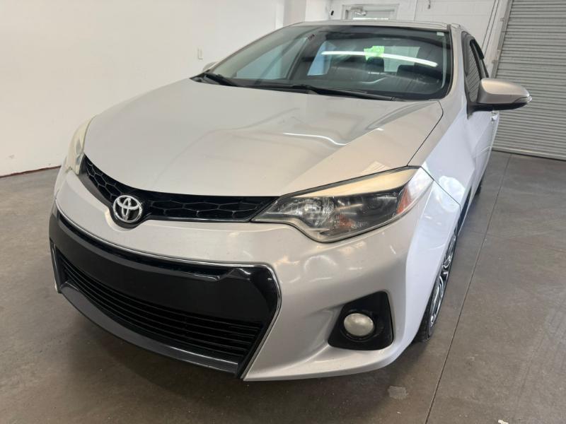 Toyota Corolla  2015