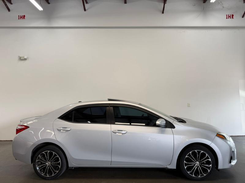 Toyota Corolla  2015