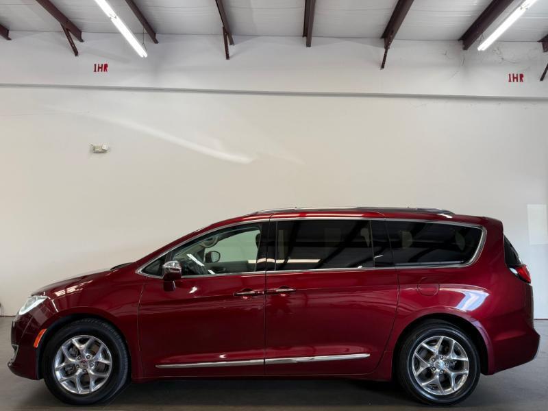 Chrysler Pacifica Limited 2019