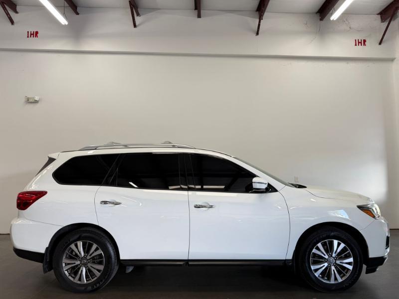 Nissan Pathfinder S 2WD 2019