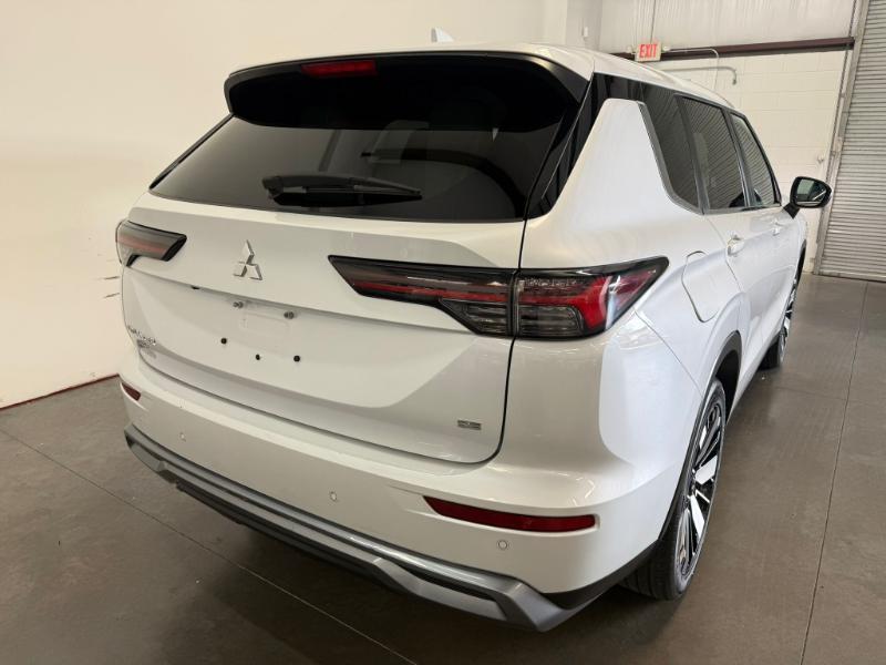 Mitsubishi Outlander SE 2WD 2025