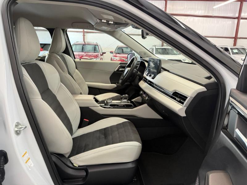 Mitsubishi Outlander SE 2WD 2025