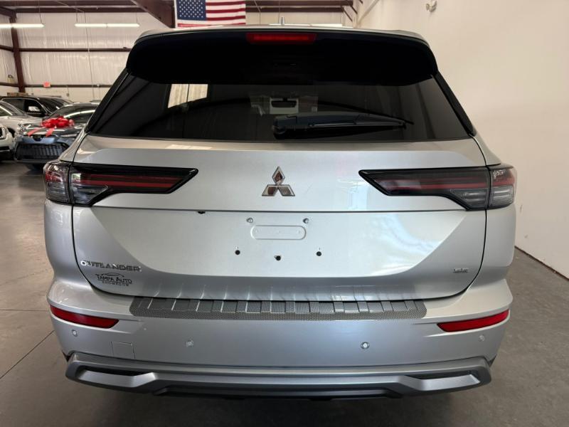 Mitsubishi Outlander SE 2WD 2025