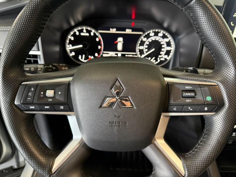 Mitsubishi Outlander SE 2WD 2025