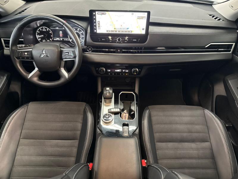 Mitsubishi Outlander SE 2WD 2025