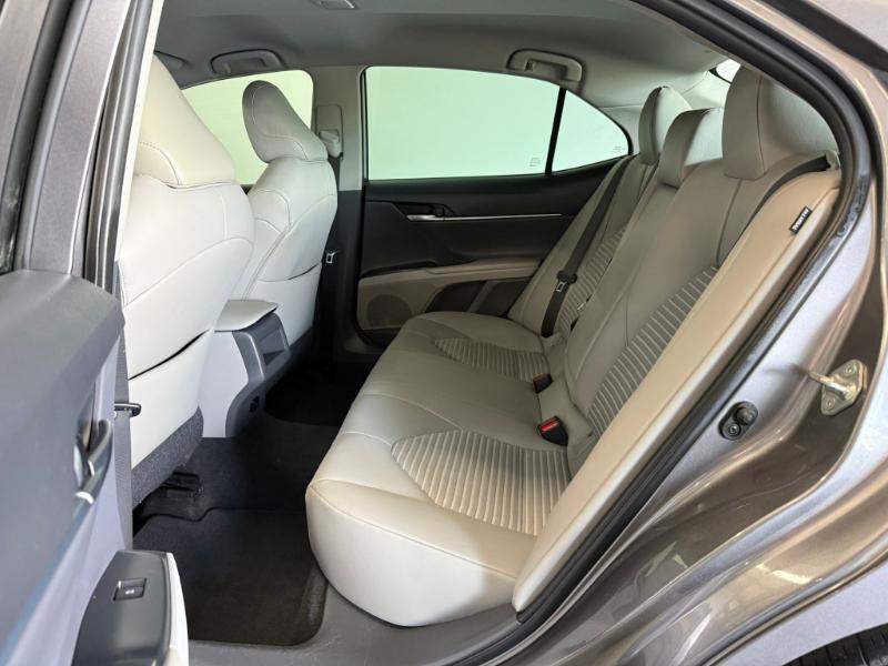 Toyota Camry XLE 2019