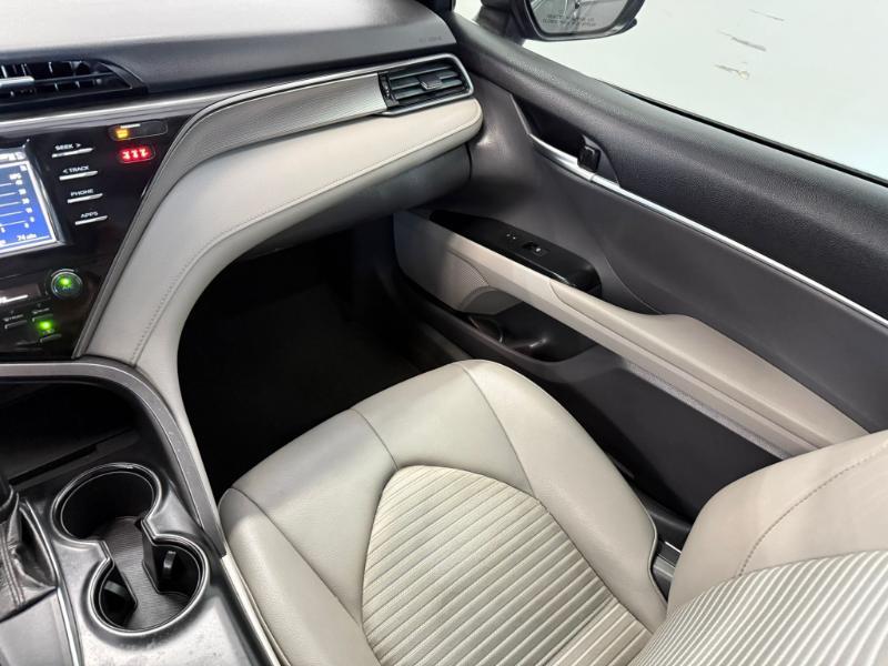 Toyota Camry XLE 2019
