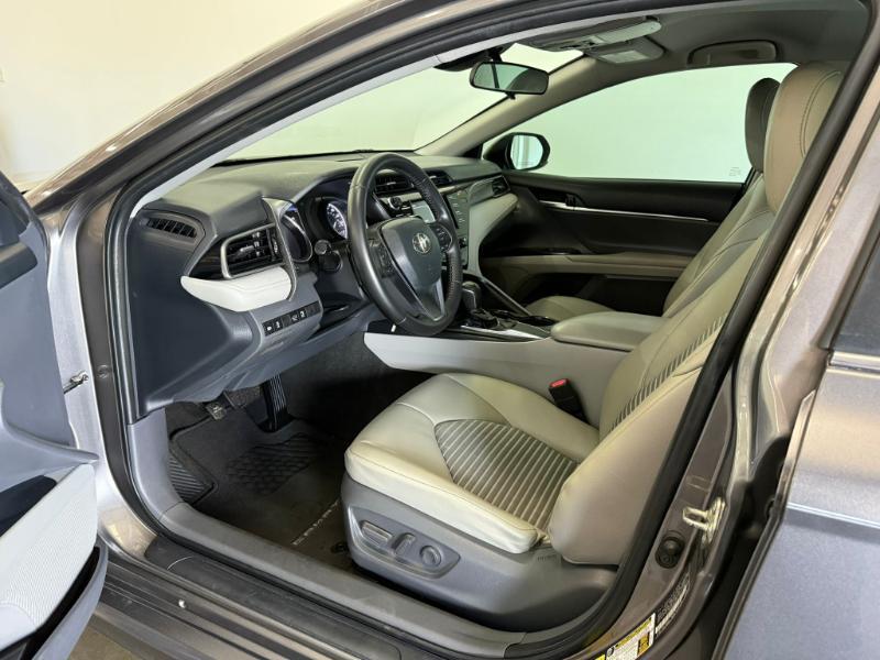 Toyota Camry XLE 2019