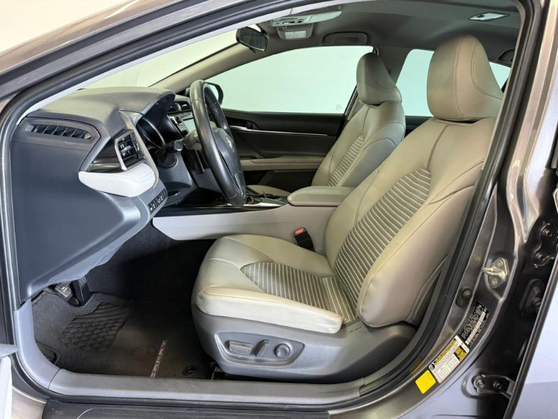Toyota Camry XLE 2019