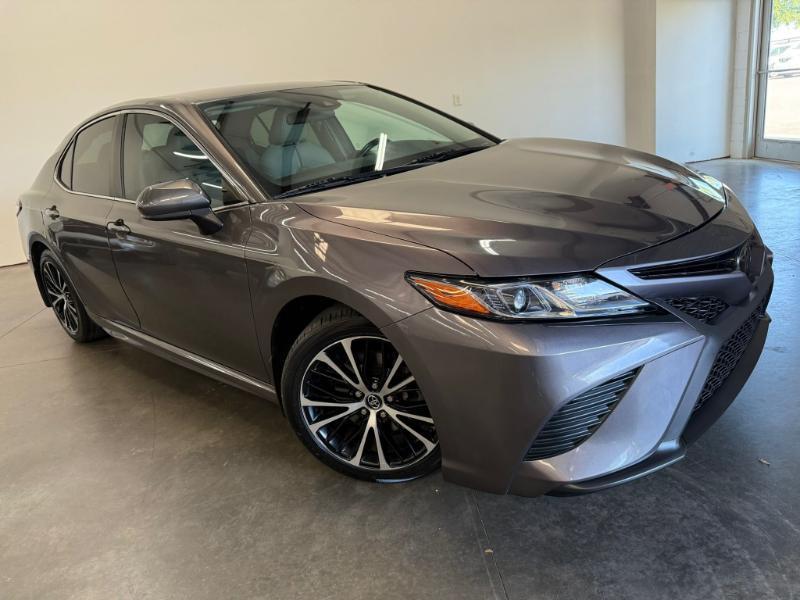 Toyota Camry XLE 2019