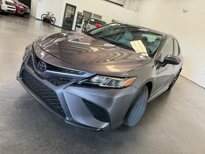 Toyota Camry XLE 2019