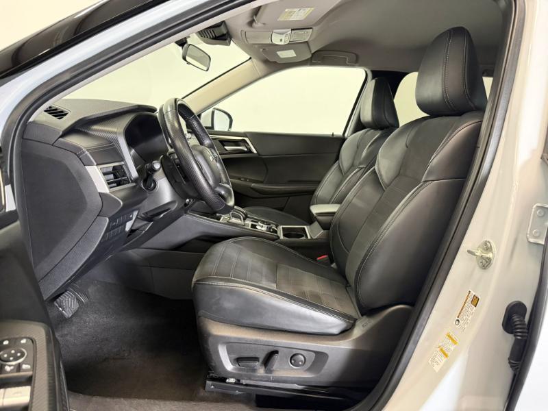 Mitsubishi Outlander SE 2024