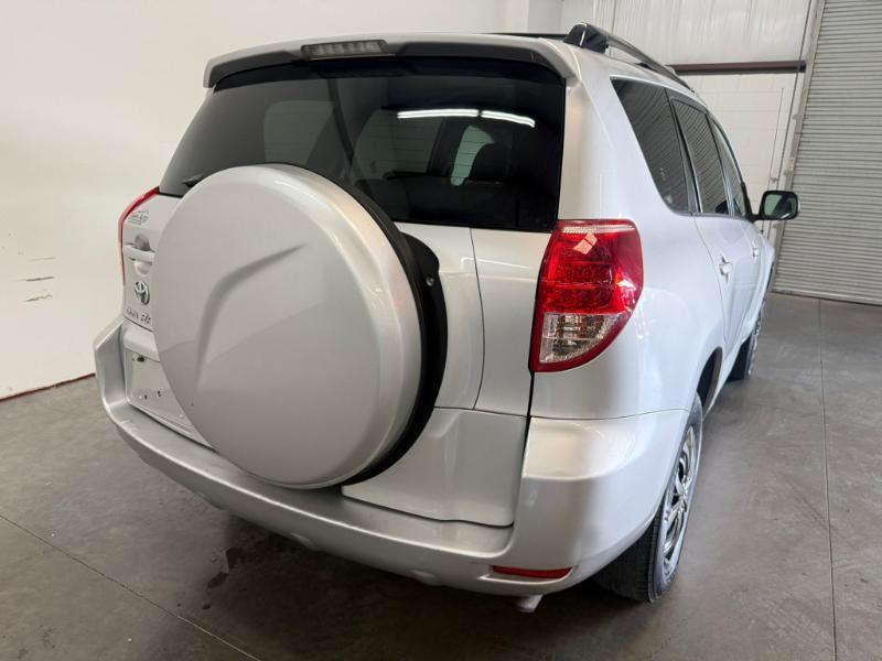 Toyota RAV4 LE 2007