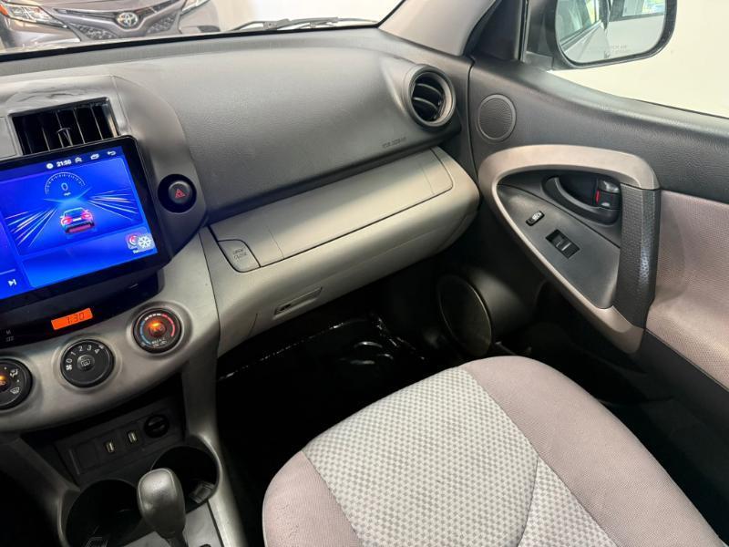 Toyota RAV4 LE 2007