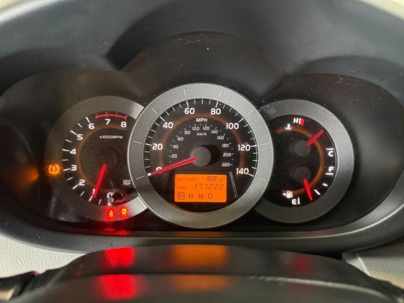 Toyota RAV4 LE 2007
