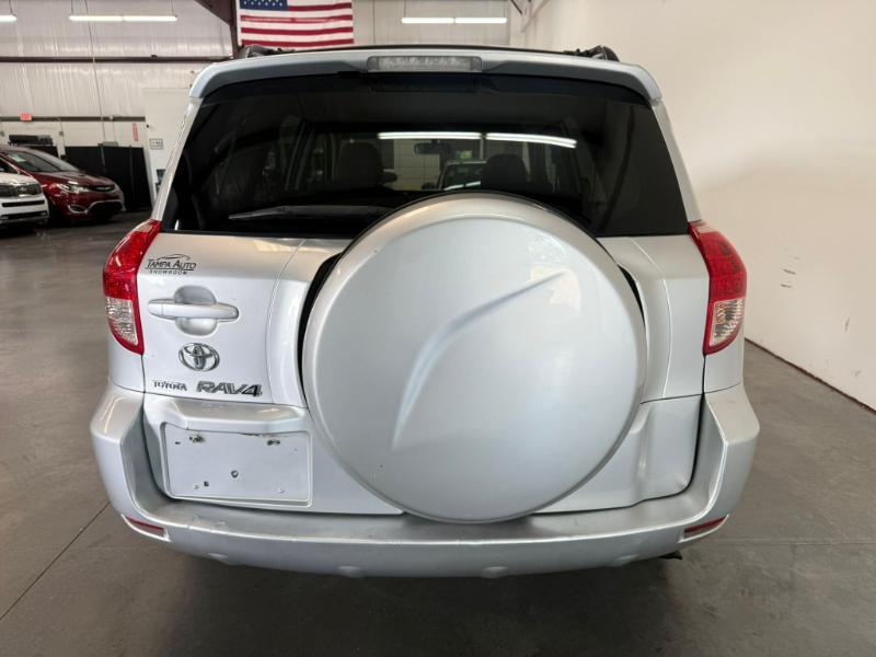 Toyota RAV4 LE 2007