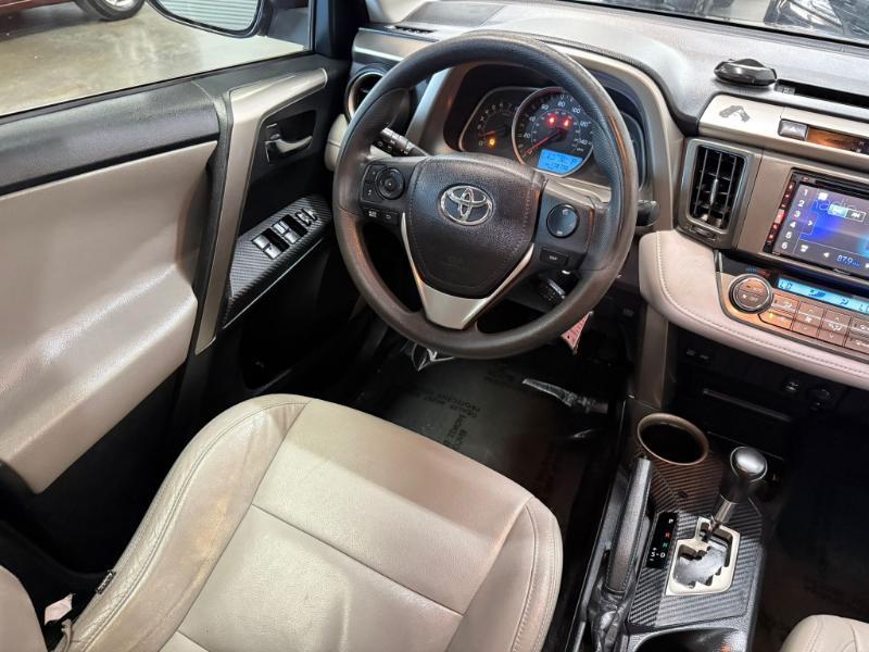 Toyota RAV4 XLE 2014