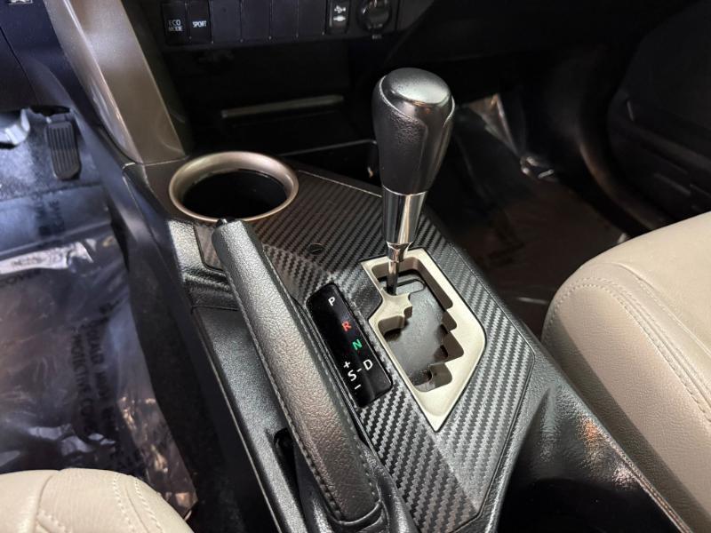 Toyota RAV4 XLE 2014