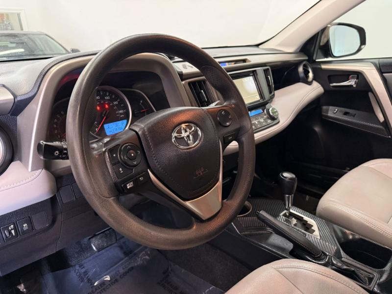 Toyota RAV4 XLE 2014