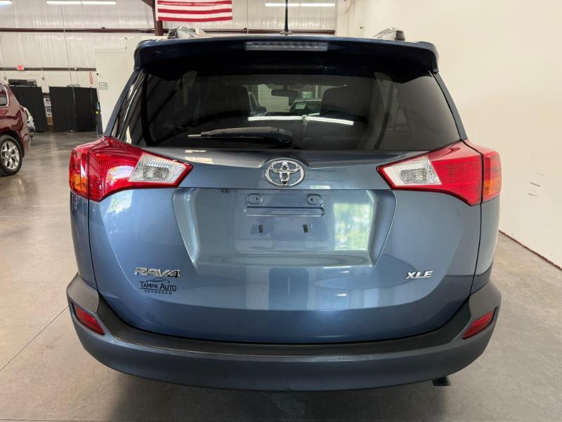 Toyota RAV4 XLE 2014