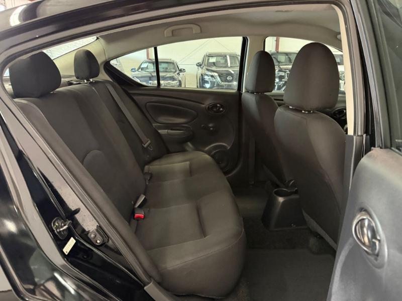 Nissan Versa  2019