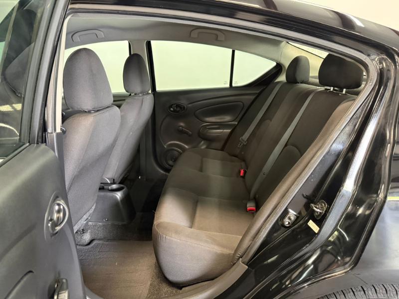 Nissan Versa  2019