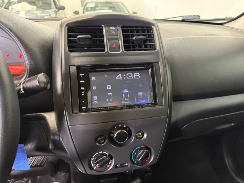 Nissan Versa  2019