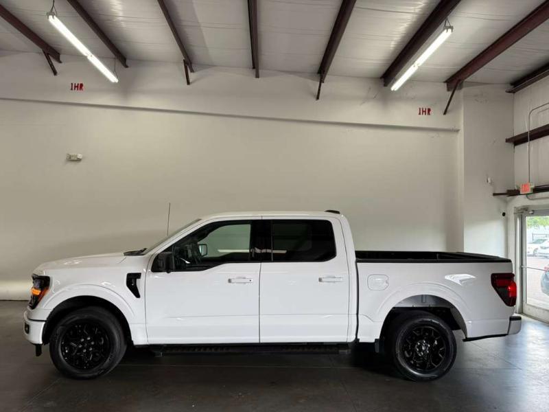 Ford F-150 XLT SuperCrew 2WD 2024