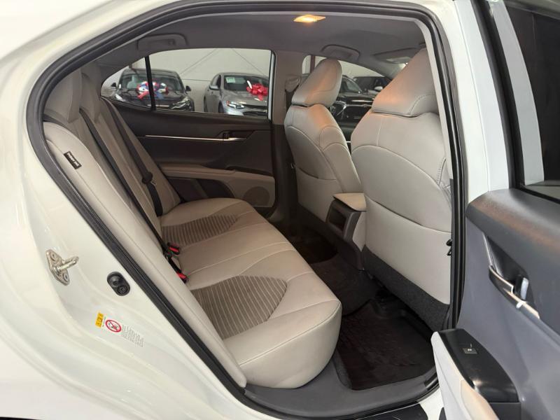 Toyota Camry SE 2019