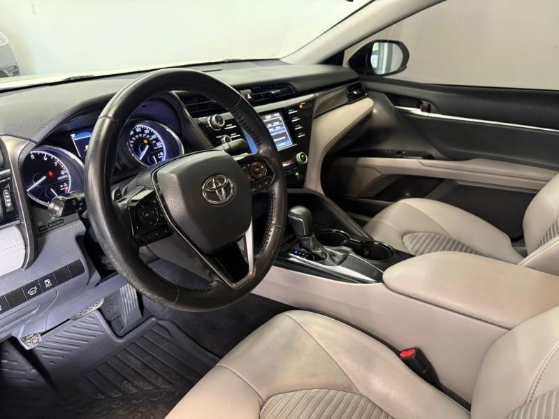 Toyota Camry SE 2019