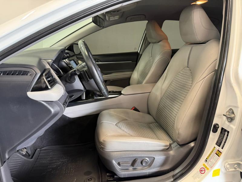 Toyota Camry SE 2019