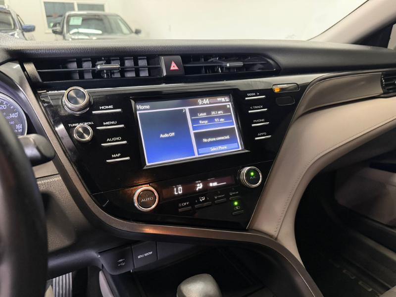 Toyota Camry SE 2019