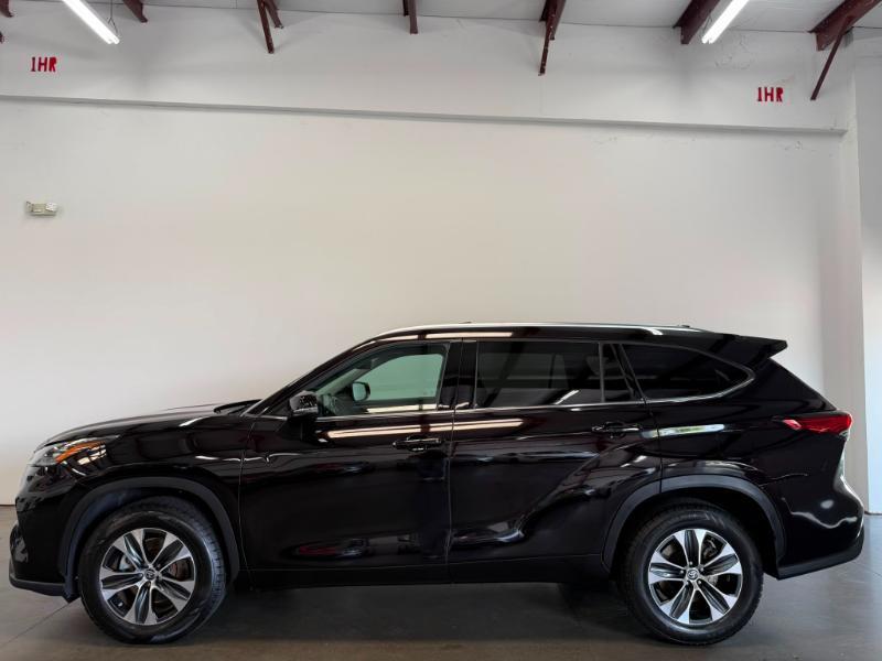Toyota Highlander XLE 2020
