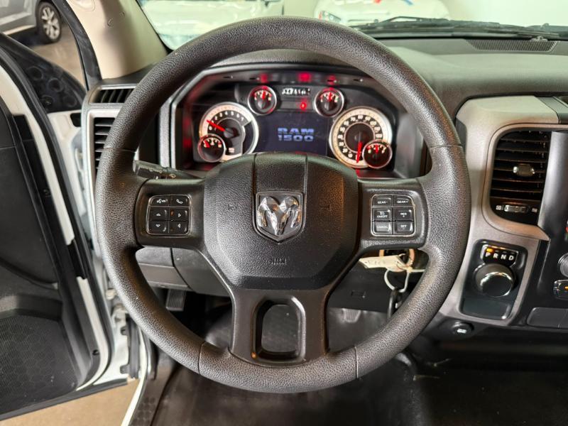 RAM 1500 Classic Tradesman 4x2 Reg Cab 8' Box 2021