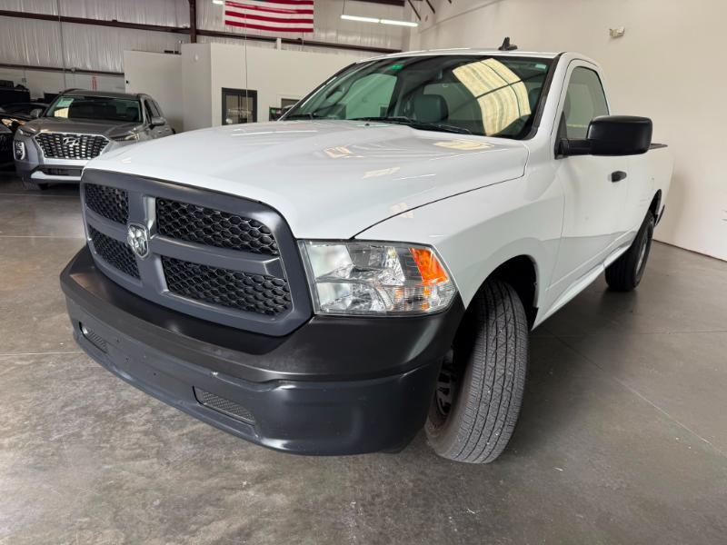 RAM 1500 Classic Tradesman 4x2 Reg Cab 8' Box 2021