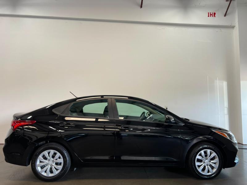 Hyundai Accent SE 2022
