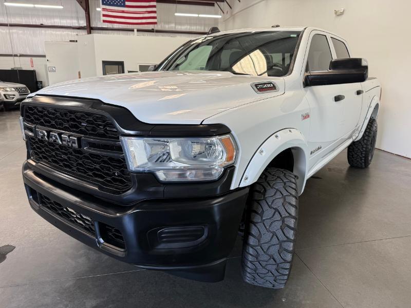 RAM 2500 Tradesman Crew Cab 4WD 2021