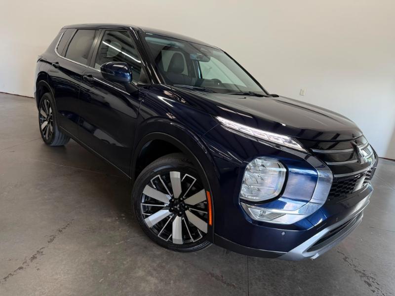 Mitsubishi Outlander SE 2025