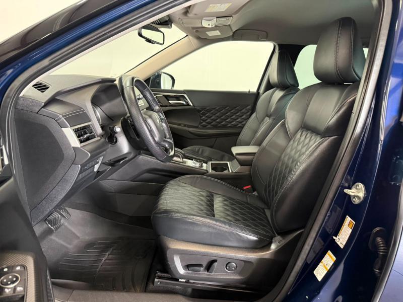 Mitsubishi Outlander  2022
