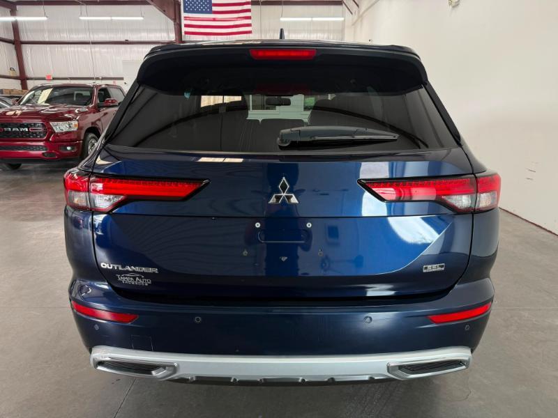Mitsubishi Outlander  2022