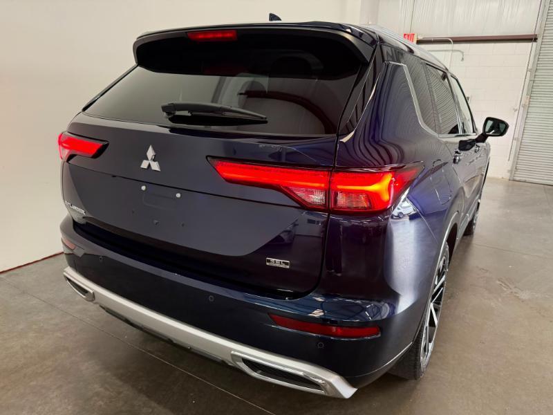 Mitsubishi Outlander  2022