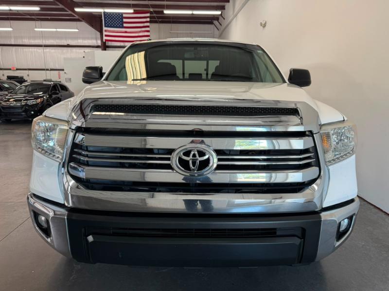 Toyota Tundra SR5 5.7L FFV V8 Double Cab 2WD 2016