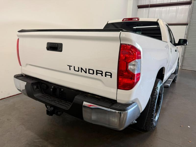Toyota Tundra SR5 5.7L FFV V8 Double Cab 2WD 2016