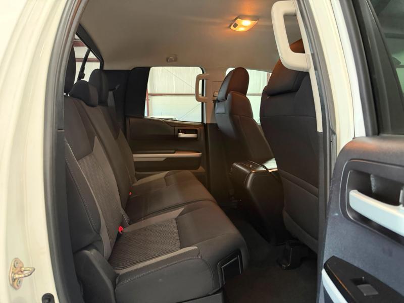 Toyota Tundra SR5 5.7L FFV V8 Double Cab 2WD 2016
