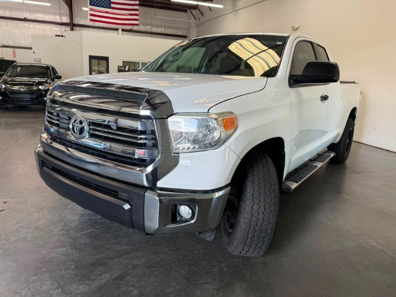 Toyota Tundra SR5 5.7L FFV V8 Double Cab 2WD 2016