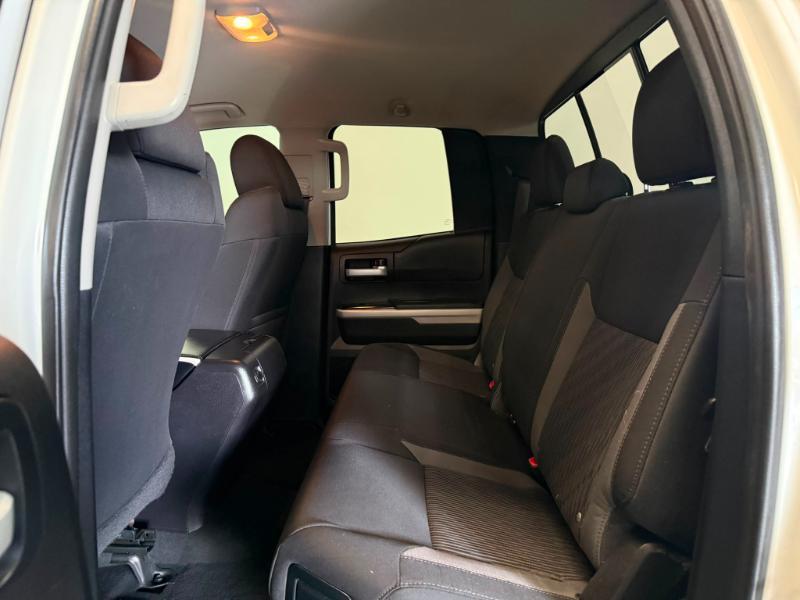 Toyota Tundra SR5 5.7L FFV V8 Double Cab 2WD 2016